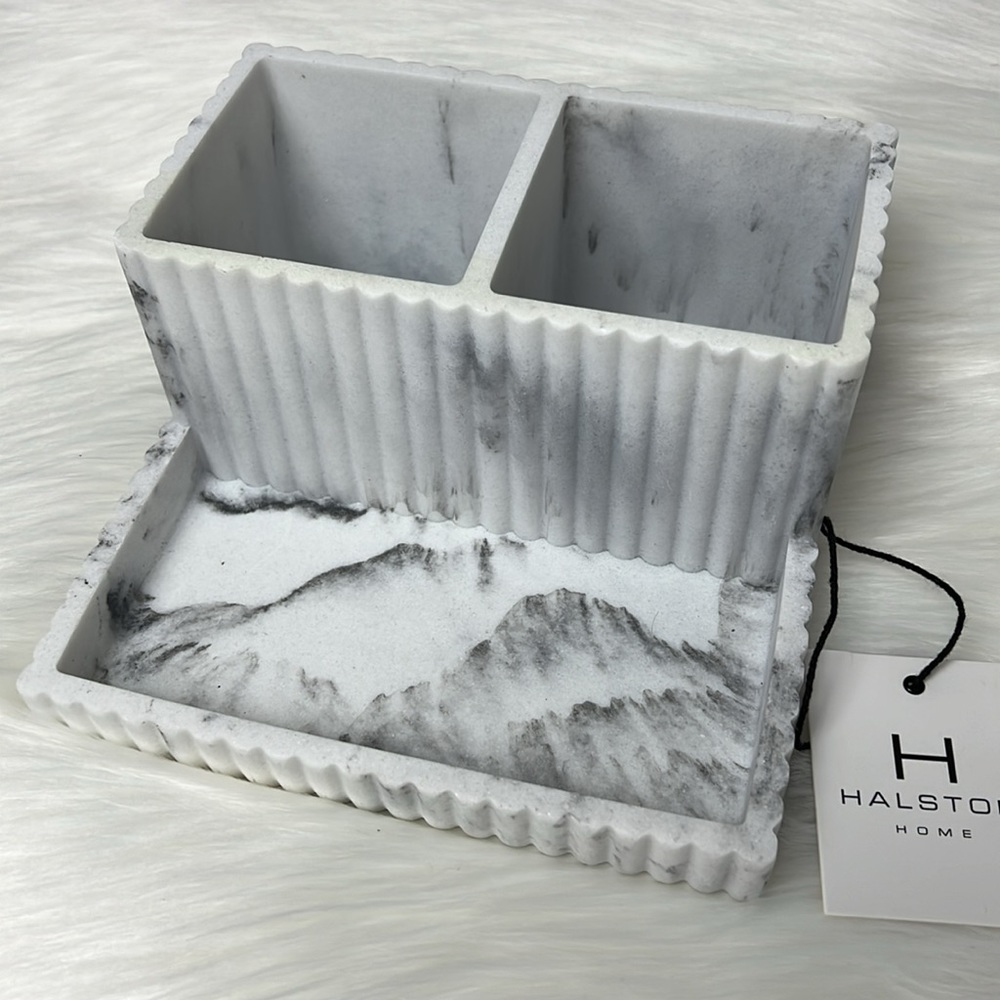 NWT H by Halston Home Counter or Vanity Storage Base, Makeup Organizer